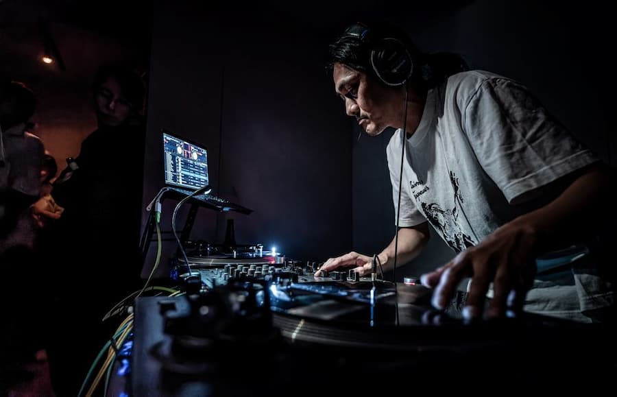 Image of DJ Fulltono